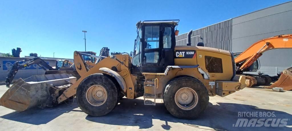 CAT 930 M Wheel Loaders