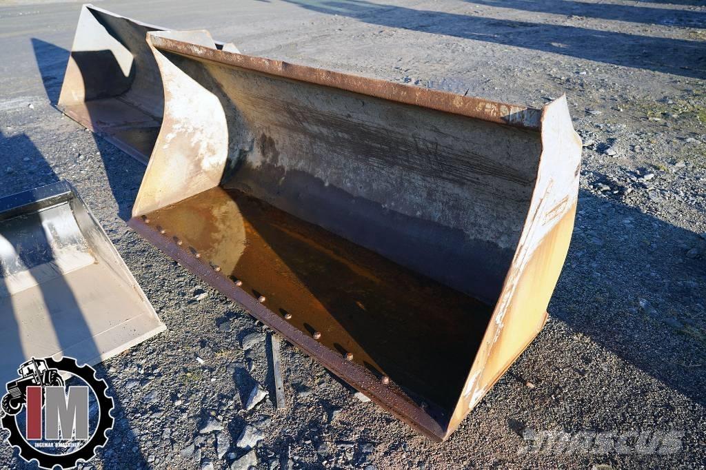 Volvo L30 Skopa Buckets