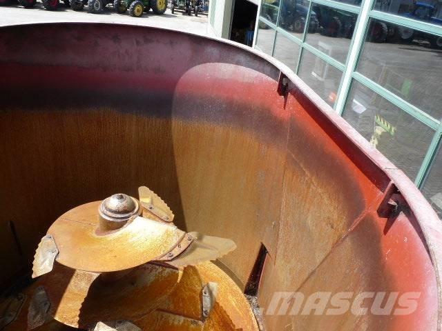 Trioliet SM-14 Animal Feeders
