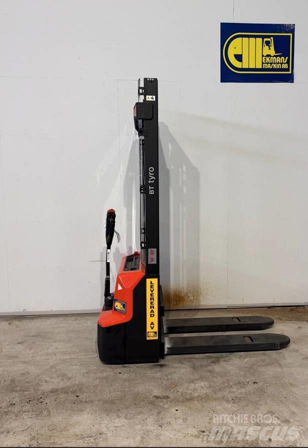 BT truck SHE 100 Pedestrian stacker