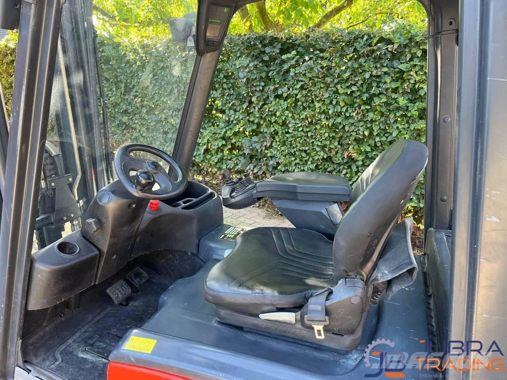 Linde E16-01 Electric Forklifts
