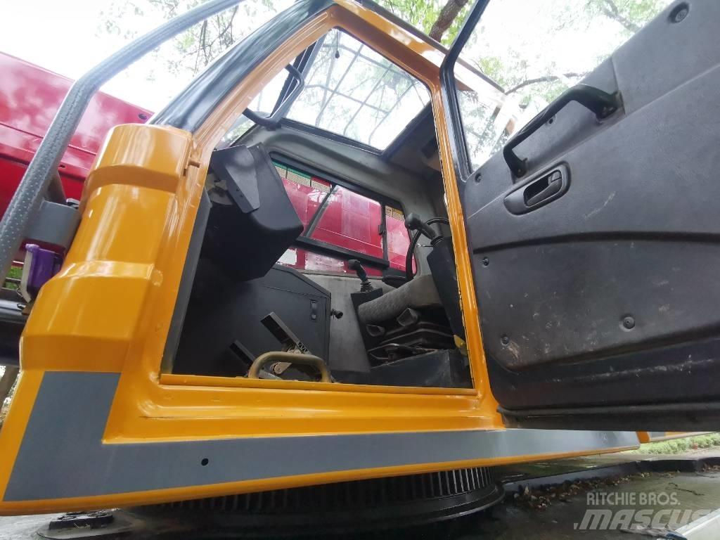 Sany STC 1250 Mobile and all terrain cranes