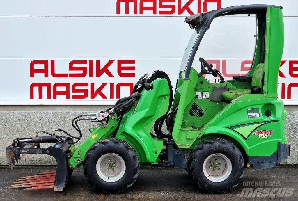 Avant R 35 Mini Loader
