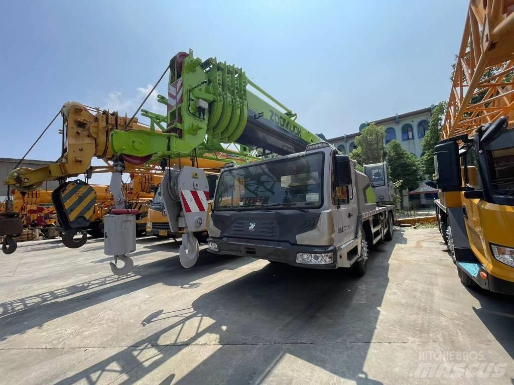 Zoomlion ZCT251V Mobile and all terrain cranes