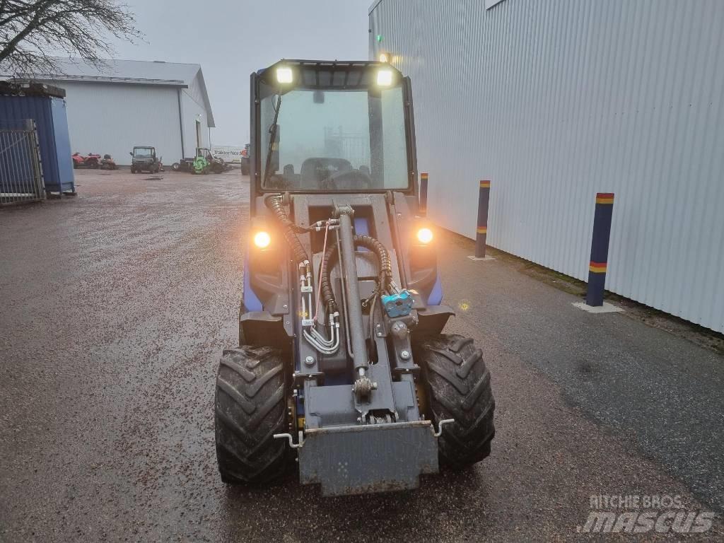 Multione 8.4 Sk Skid Steer Loaders
