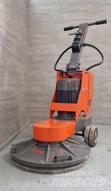  HTII BB 700 Concrete Equipment