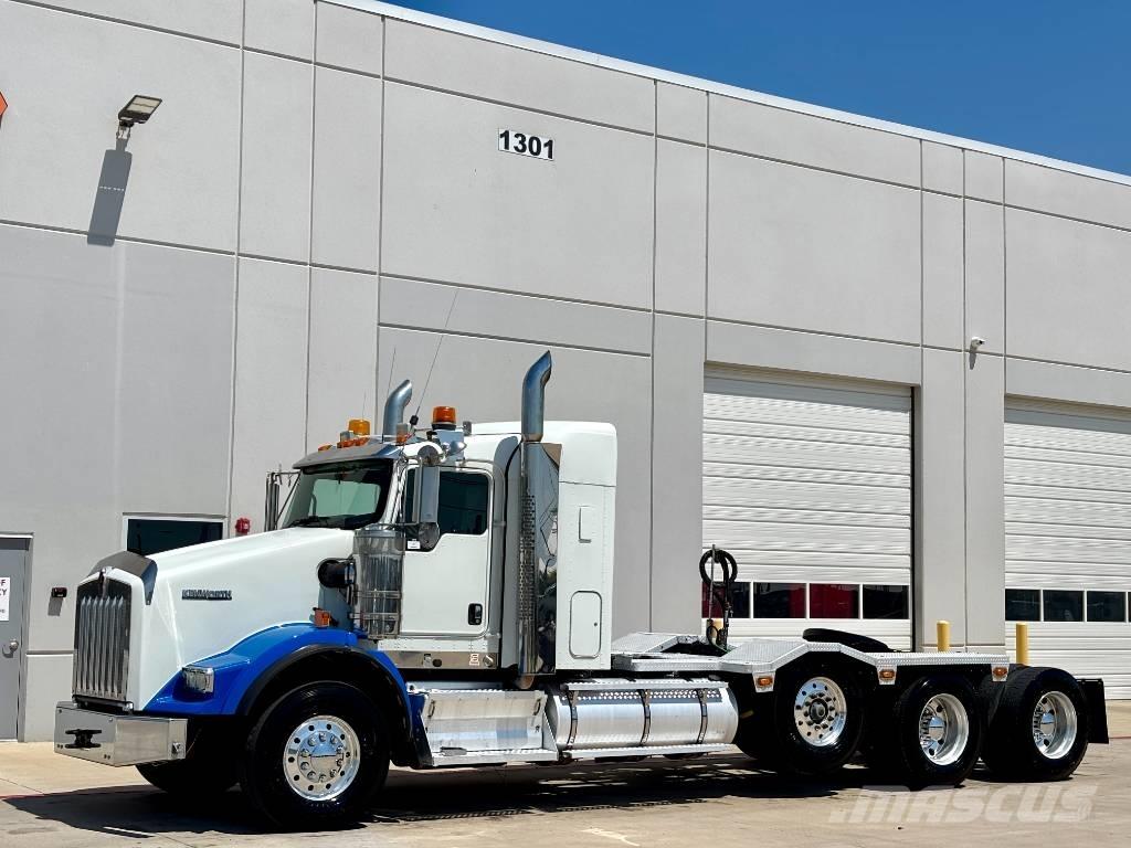 Kenworth T 800 Conventional Trucks / Tractor Trucks