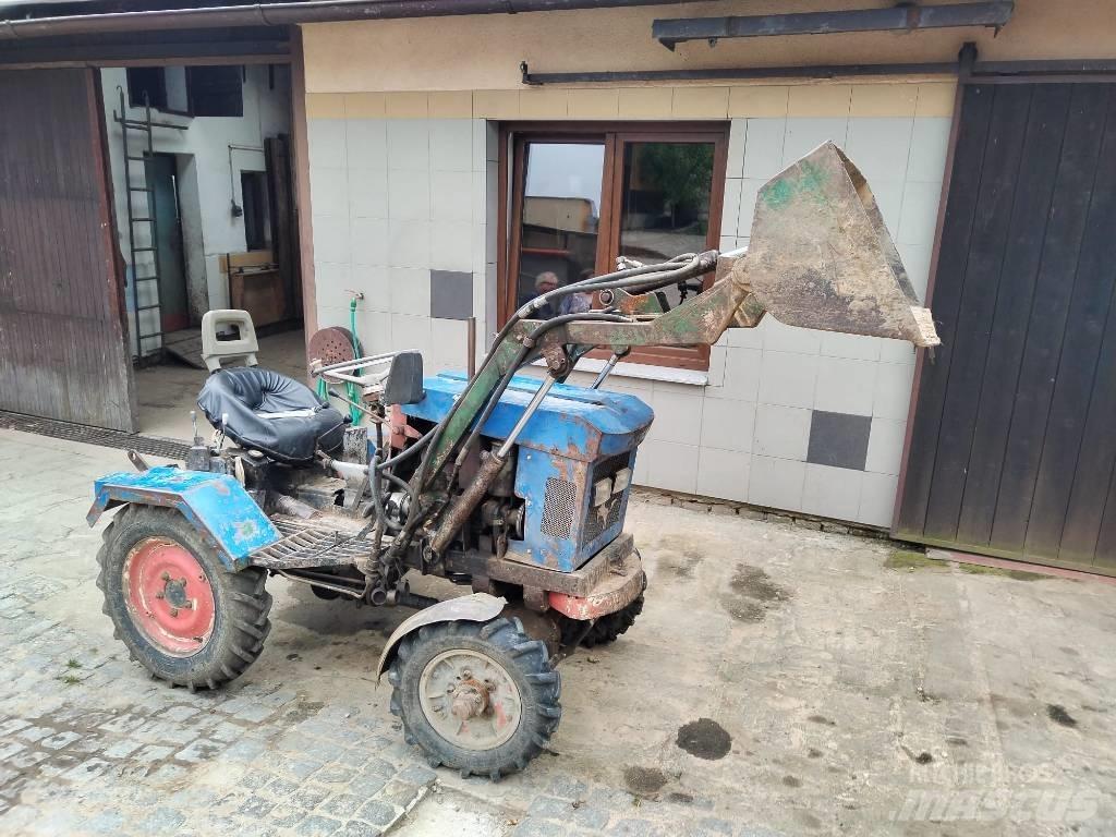  Zemědělský traktor Tractors