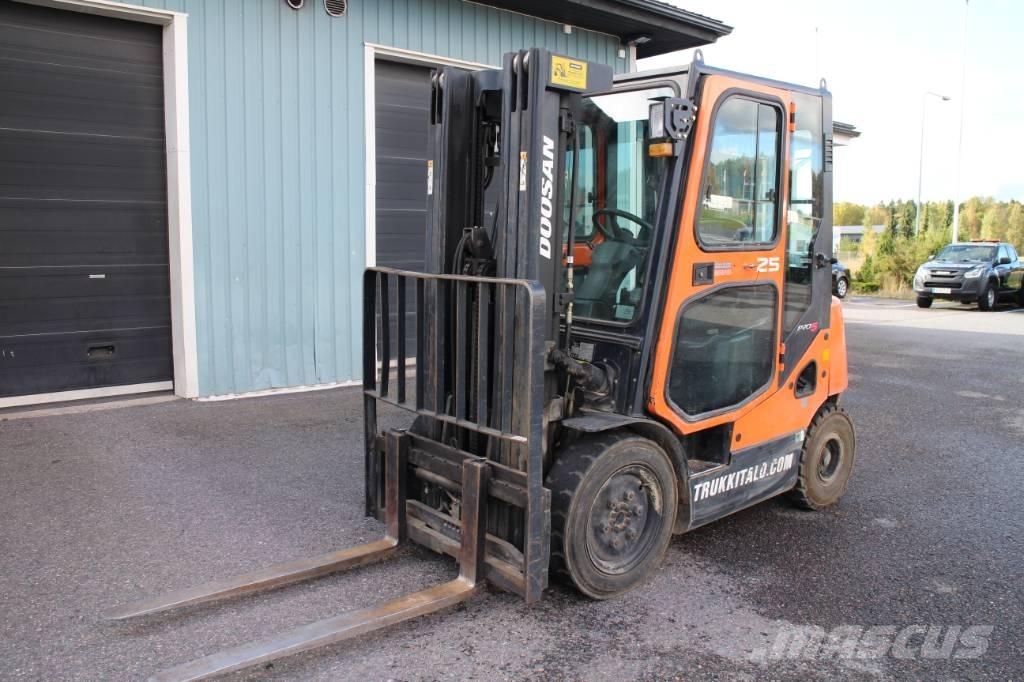 Doosan D 25 S Diesel Forklifts