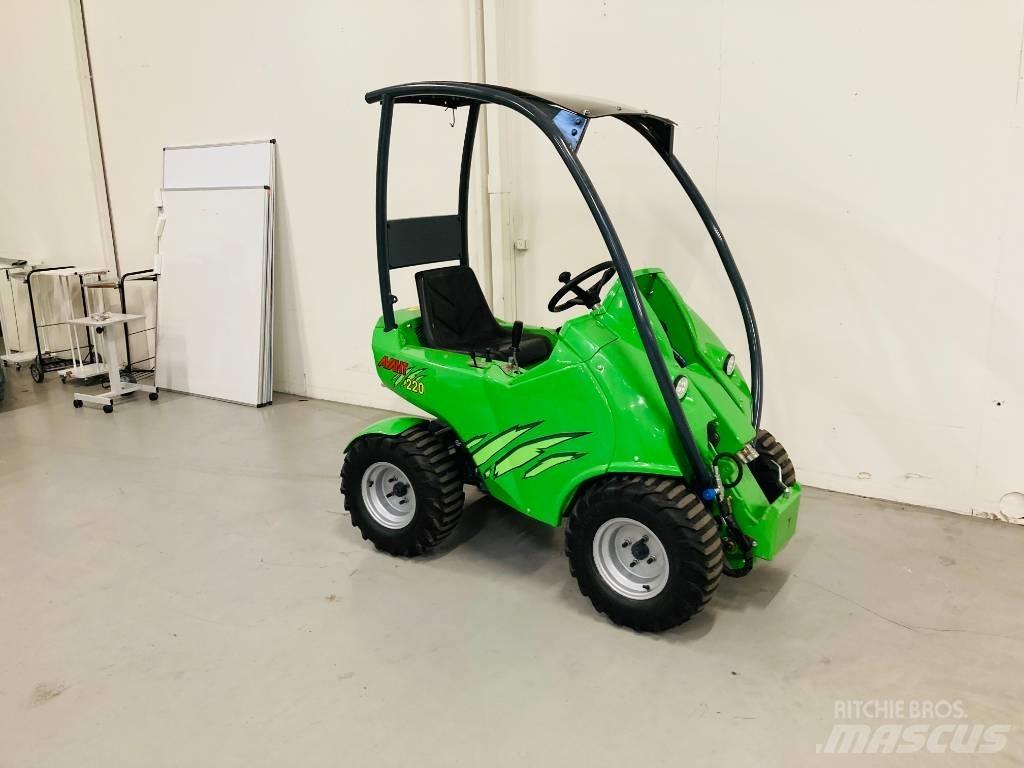Avant 220 Mini Loader
