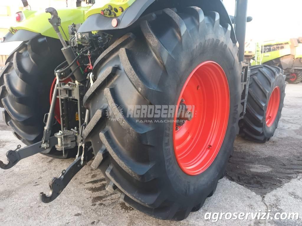 CLAAS Axion 830 Tractors