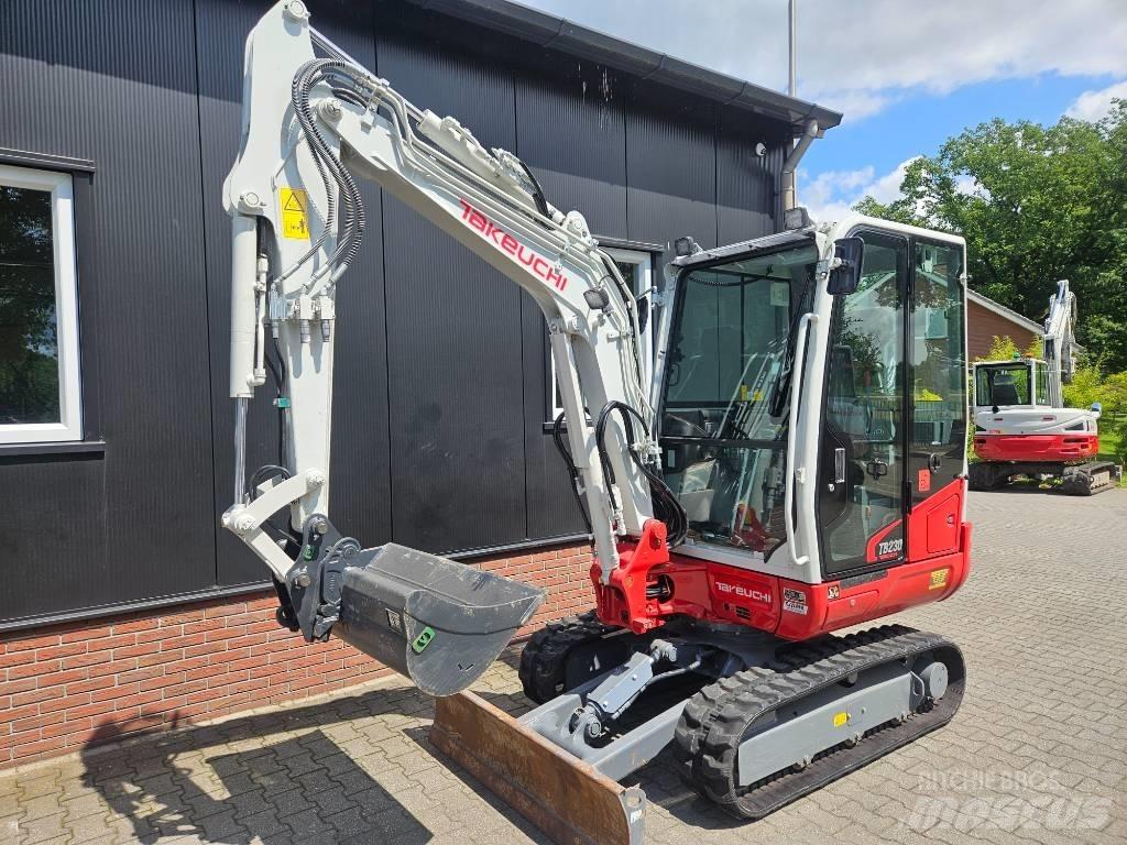Takeuchi TB230 Mini Excavators <7t (Mini Diggers)