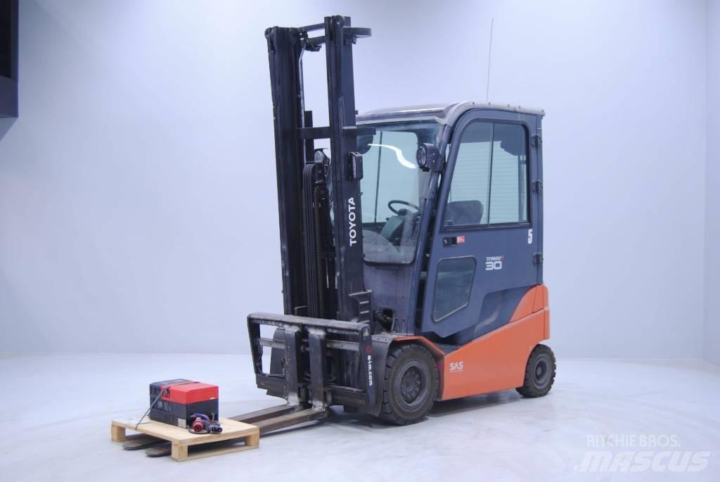 Toyota 8FBMKT30 Electric Forklifts