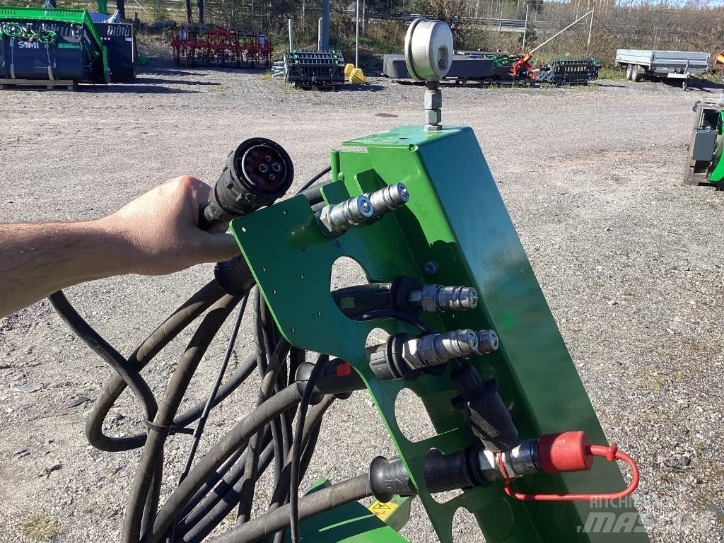 Amazone Cayena 6001 Farm Drills