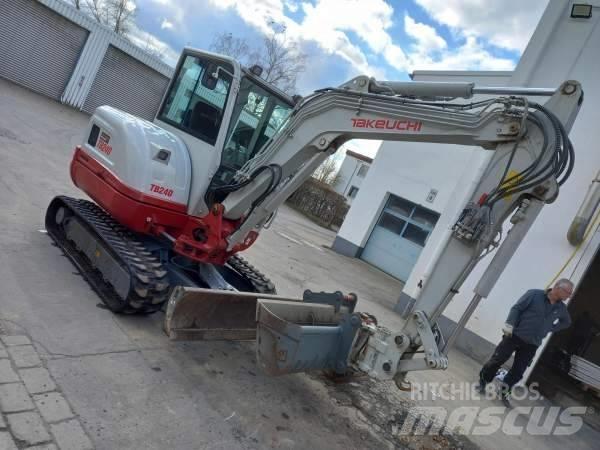 Takeuchi TB 240 DPF Mini Excavators <7t (Mini Diggers)