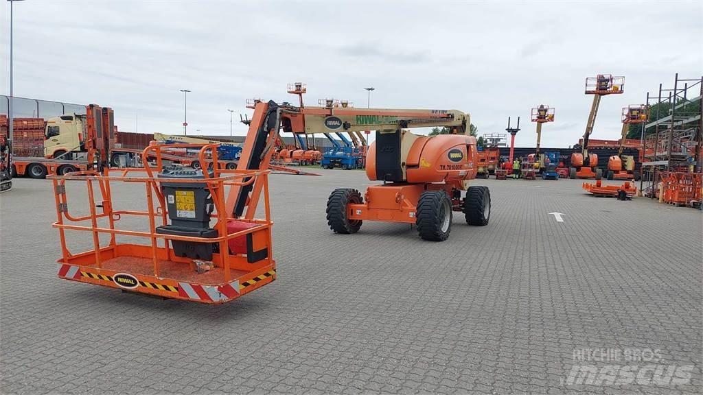 JLG E800AJ Articulated boom lifts
