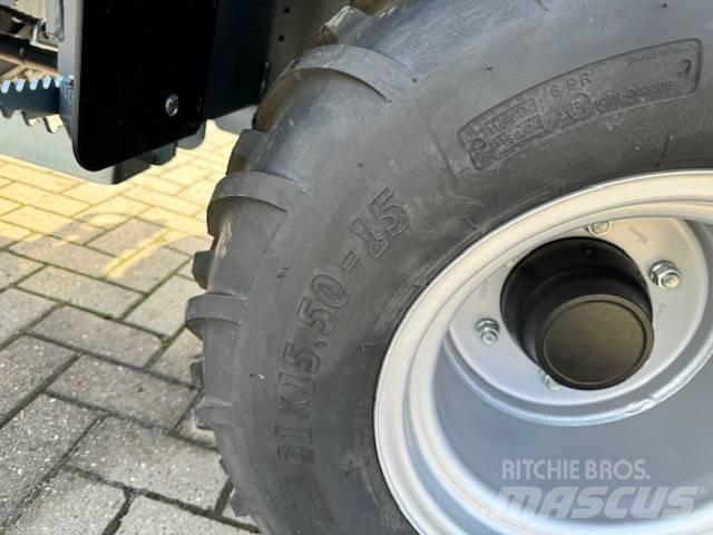 GiANT G2700 HD Wheel Loaders