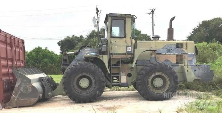 International M10 Wheel Loaders