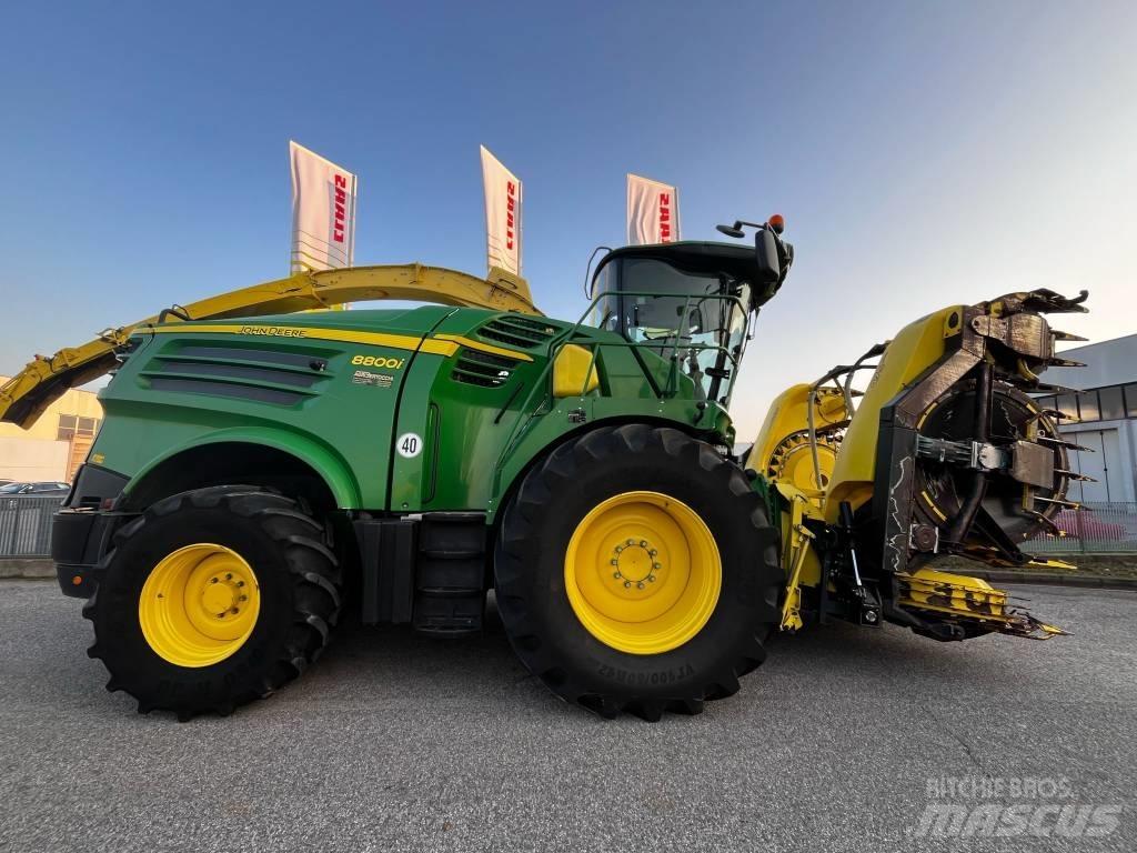 John Deere 8800 Foragers