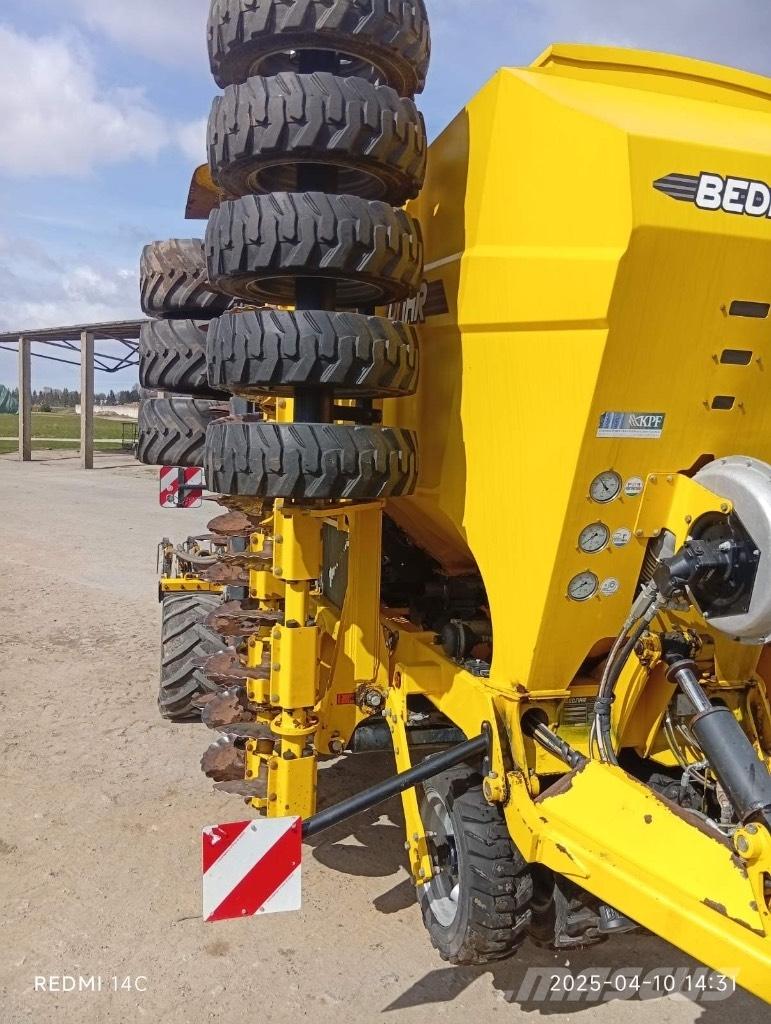Bednar Omega OO Farm Drills