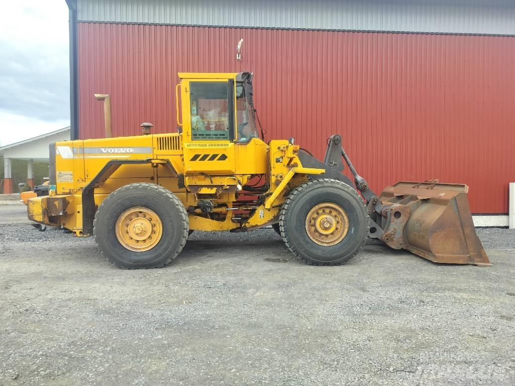 Volvo L90 C Wheel Loaders