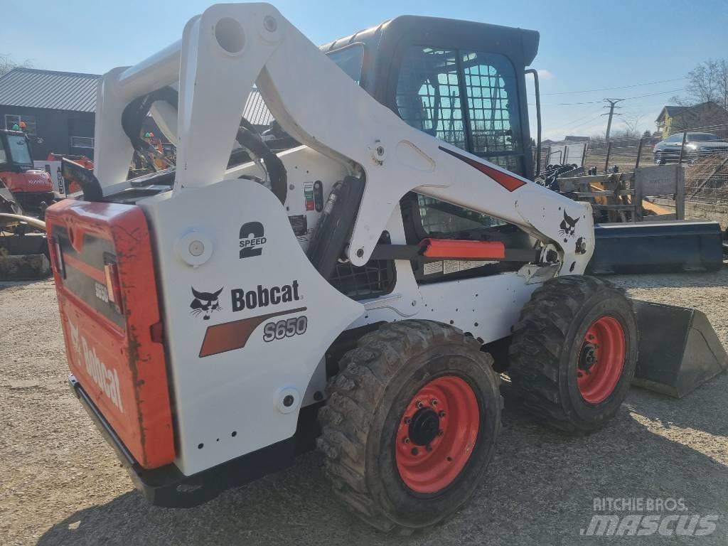 Bobcat 650S Skid Steer Loaders