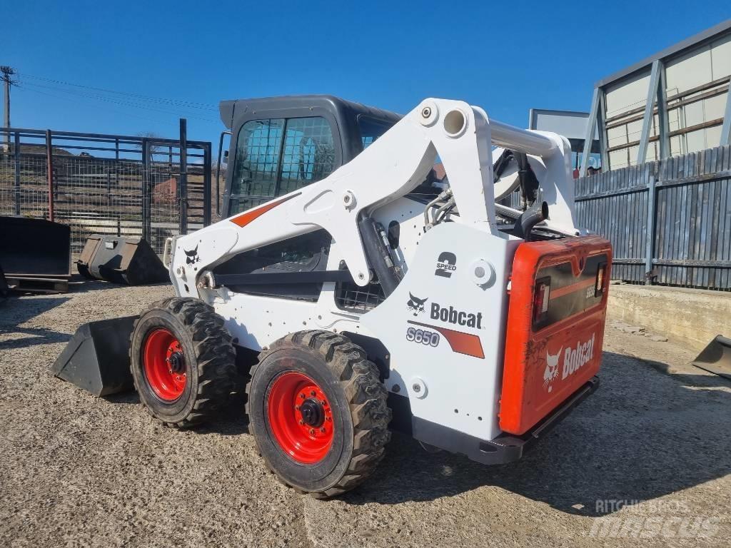 Bobcat 650S Skid Steer Loaders