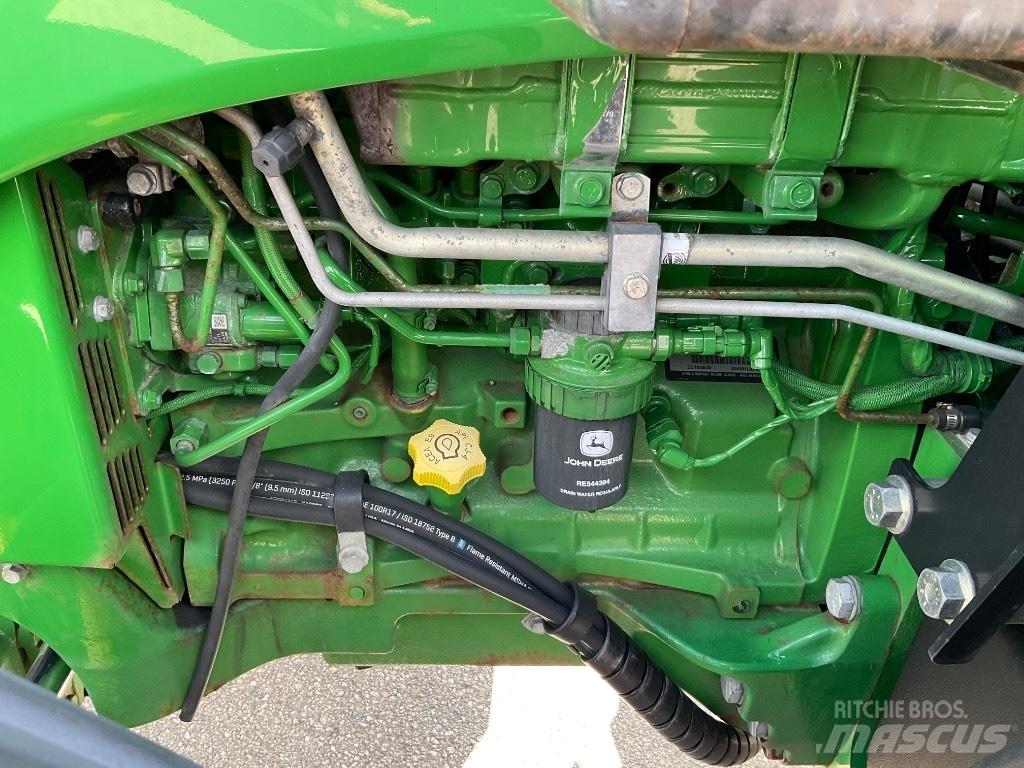 John Deere 5100 R Tractors