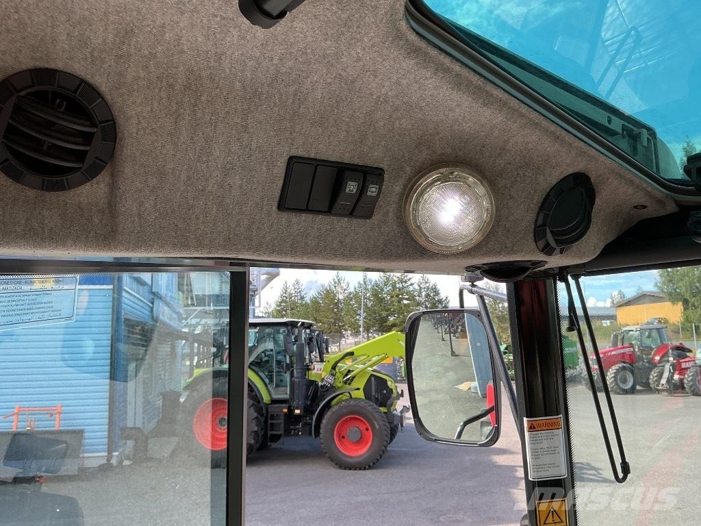 Massey Ferguson 6255 Tractors