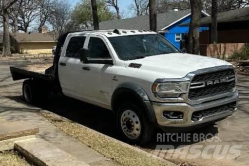 RAM 4500 TRADESMAN Flatbed Trucks