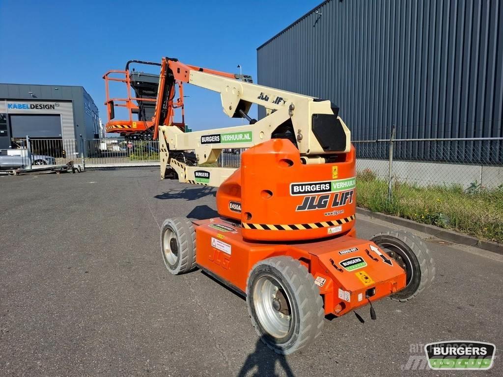 JLG E450 AJ Articulated boom lifts