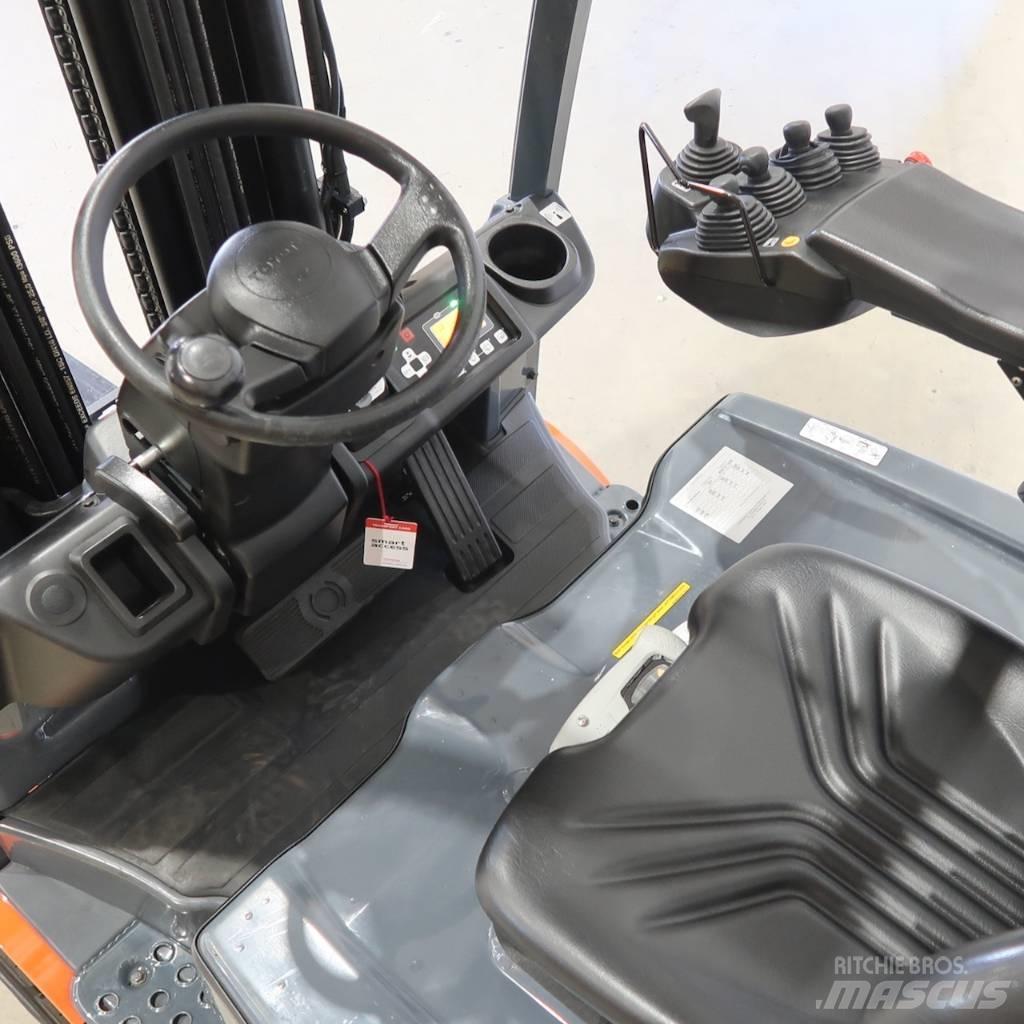 Toyota 8FBE15T Electric Forklifts