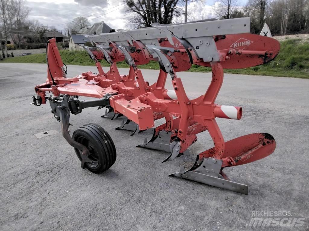 Kuhn VARIMASTER 121 Reversible ploughs