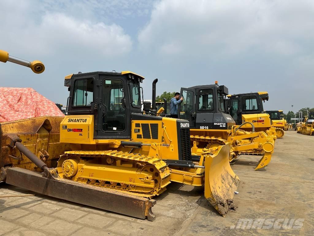 Shantui DH 13 Crawler dozers