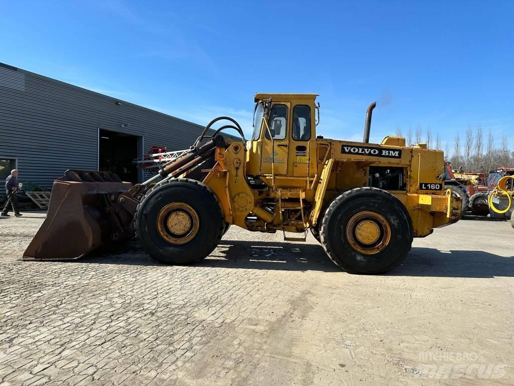 Volvo L160 Wheel Loaders
