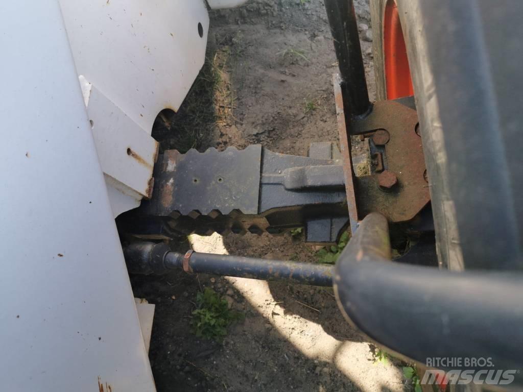 Bobcat T40140 2002r Backhoe Loaders