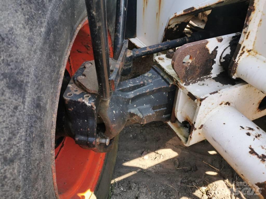 Bobcat T40140 2002r Backhoe Loaders