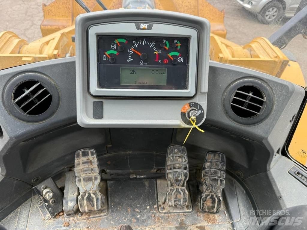 CAT 972 M Wheel Loaders
