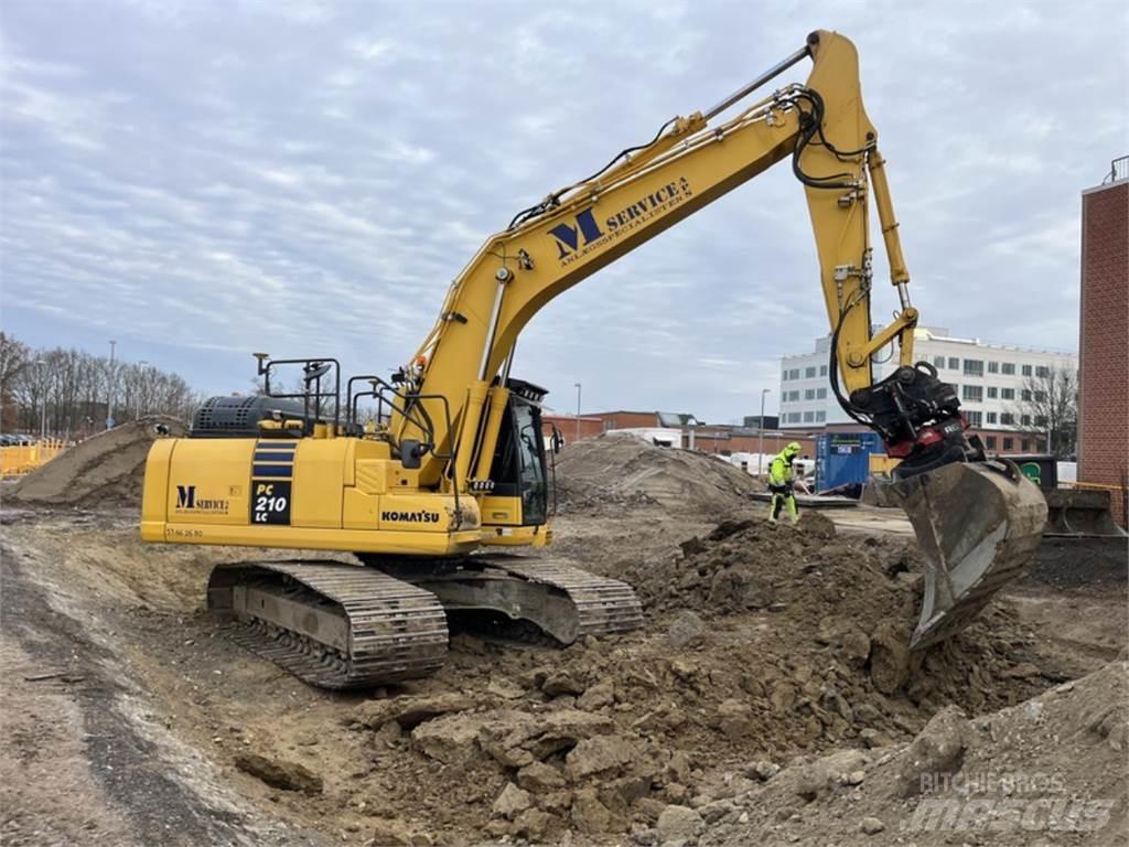 Komatsu PC210LC-11 Crawler Excavators