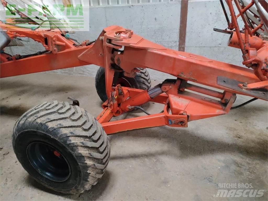 Kuhn Manager 8 NSH Plows