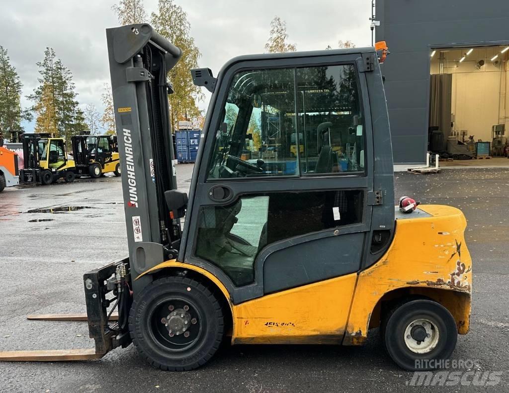 Jungheinrich DFG 430 Diesel Forklifts