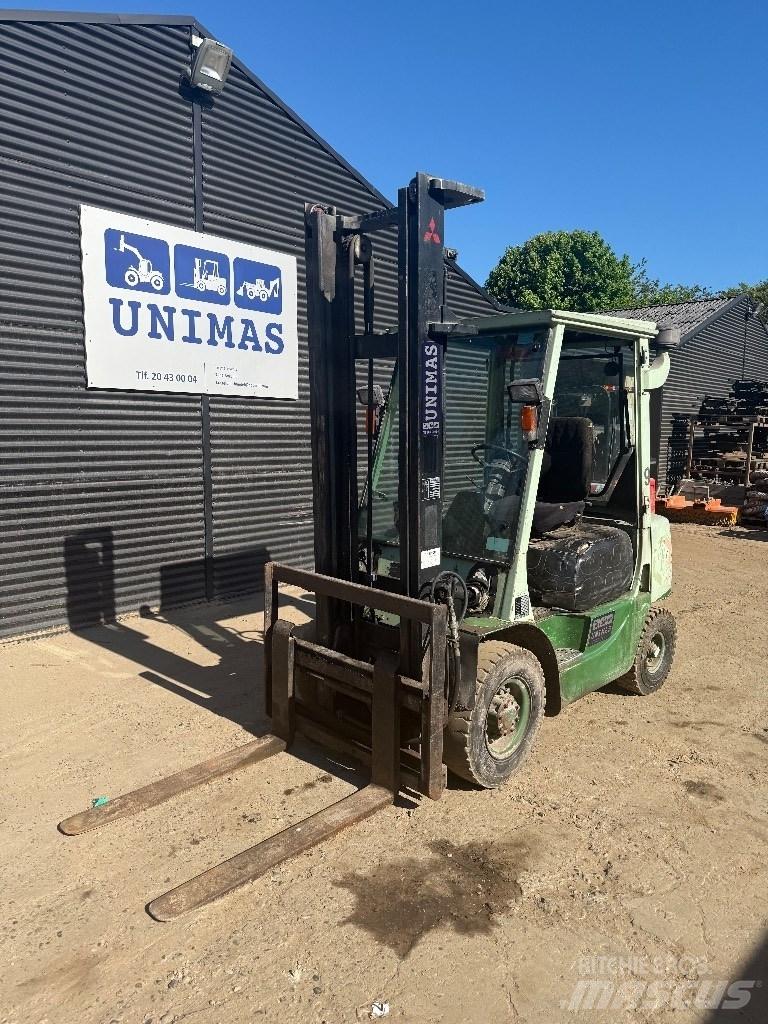 Mitsubishi FD 25 Diesel Forklifts