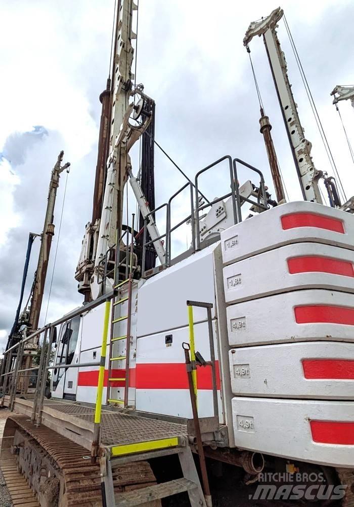 Bauer BG30 Piling rigs