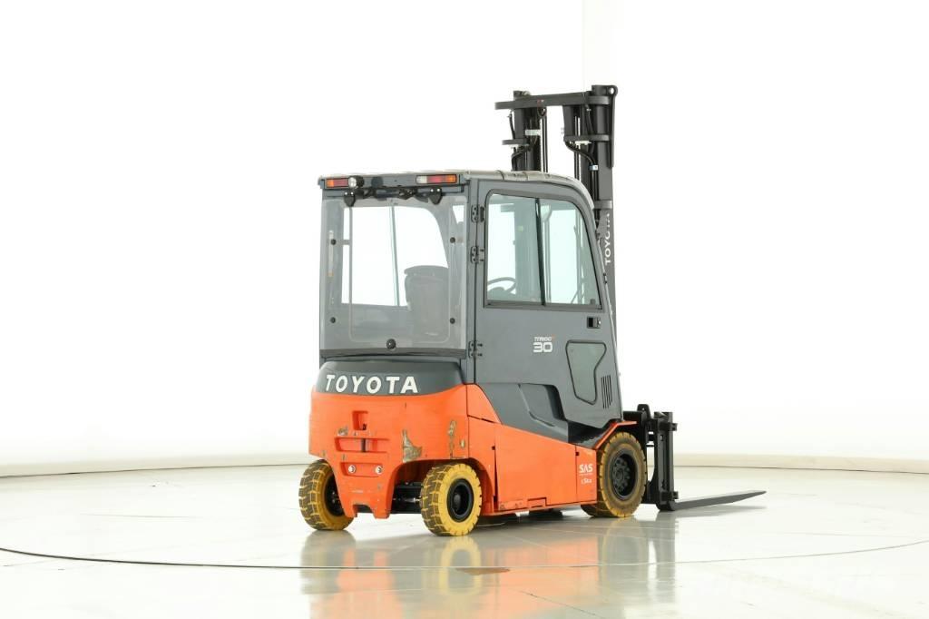 Toyota 8 FBMT 30 Electric Forklifts