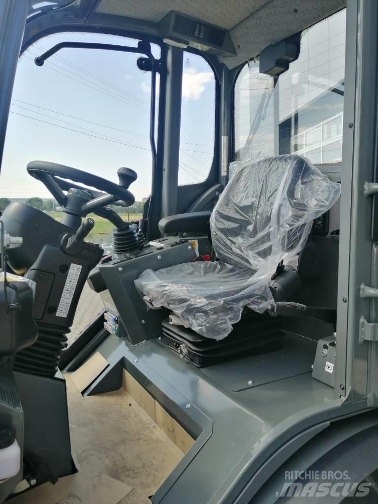 Wacker Neuson WL44 Wheel Loaders