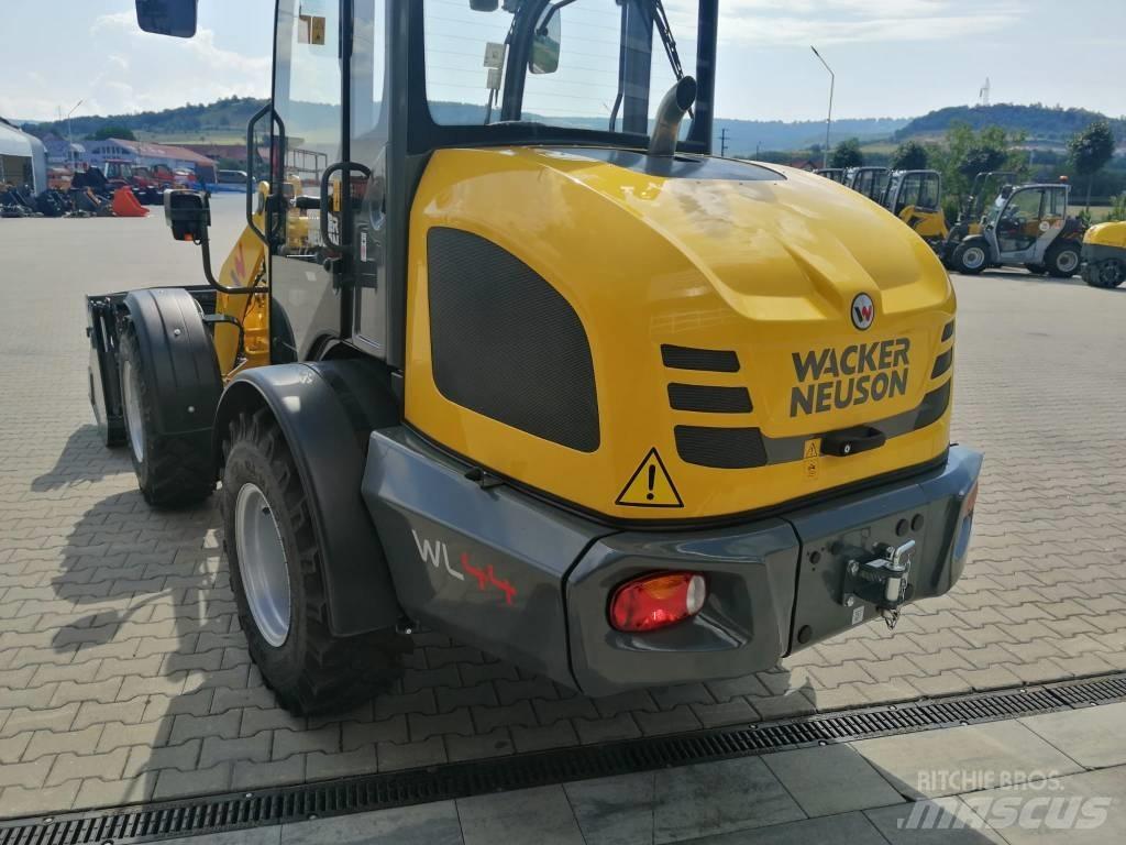 Wacker Neuson WL44 Wheel Loaders