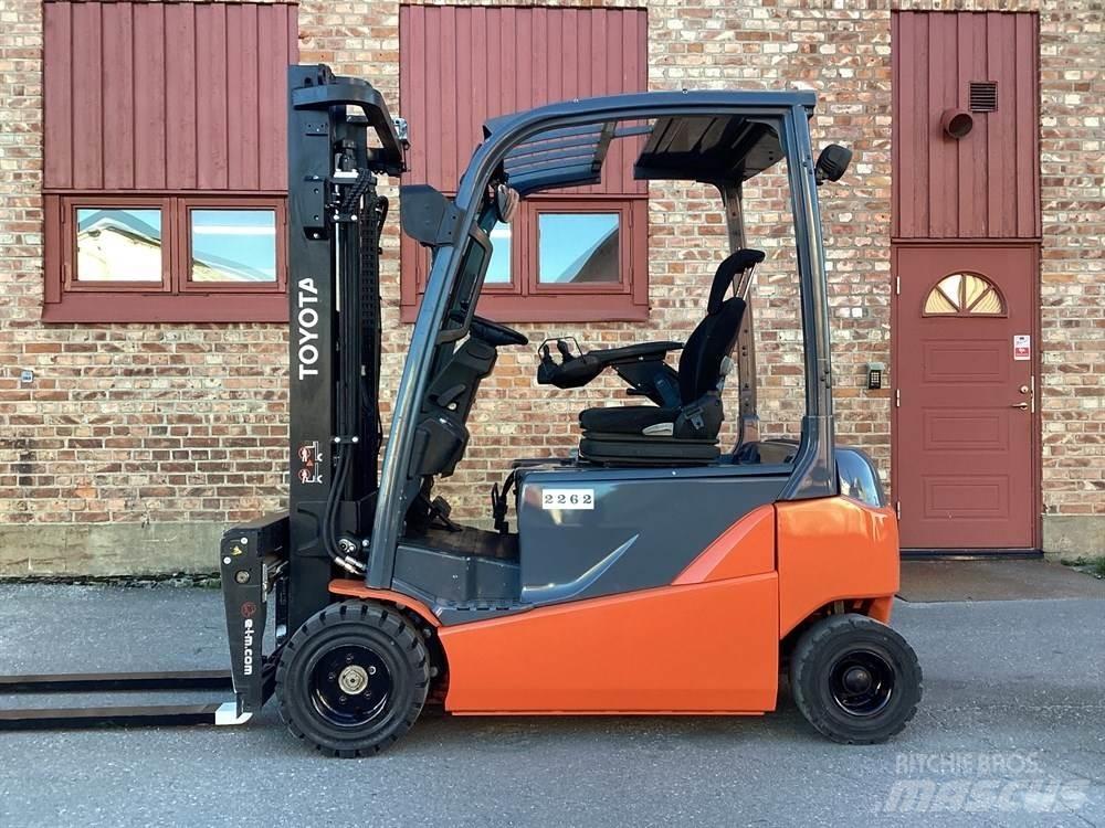 Toyota 8FBM20T Electric Forklifts