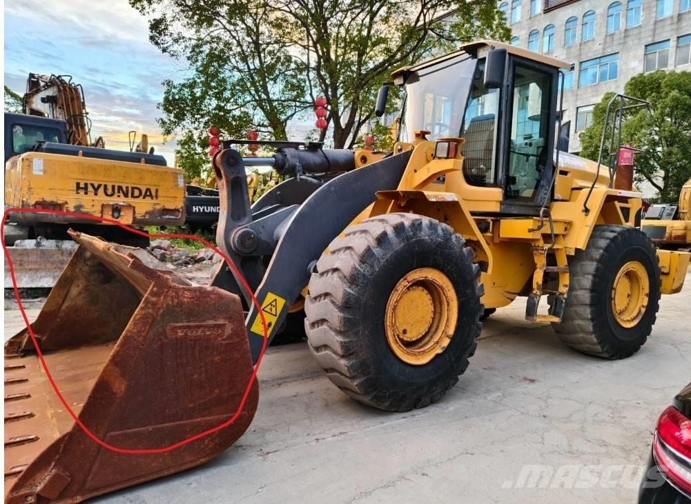Volvo L 120 Wheel Loaders