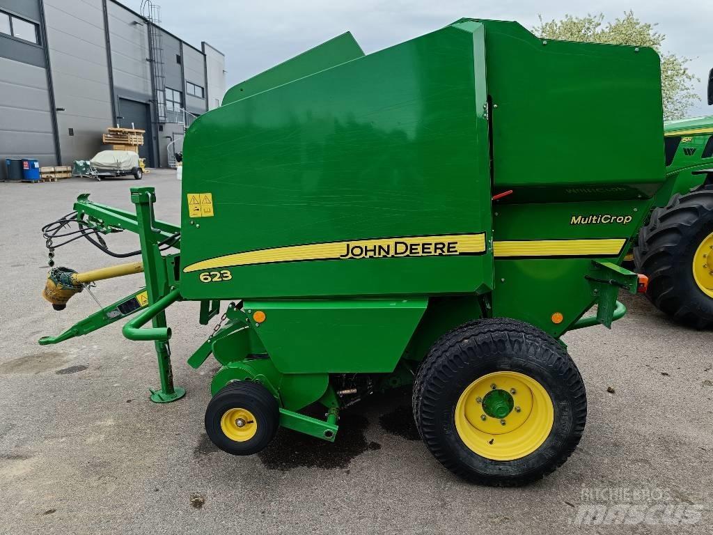John Deere 623N Round Balers