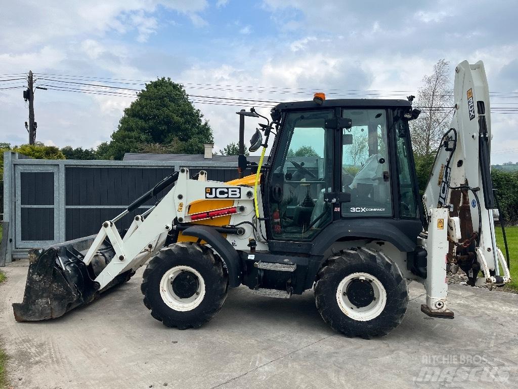 JCB 3CX Backhoe Loaders